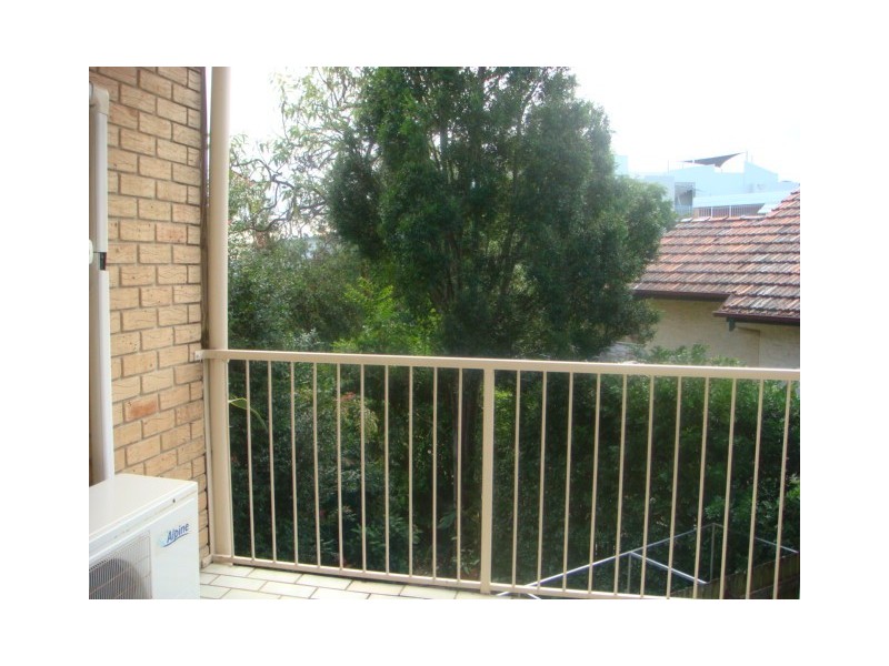 4/74 Kensington Terrace, Toowong QLD 4066