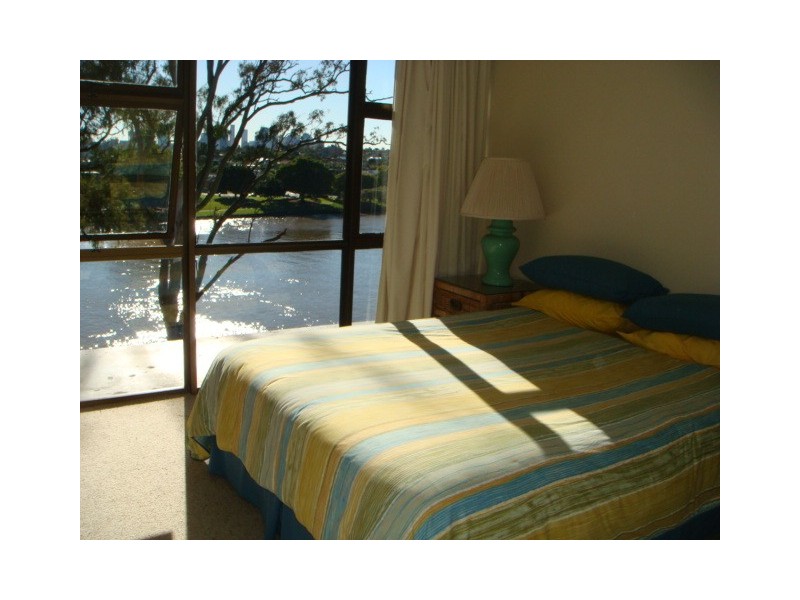 58 Sandford Street, St Lucia QLD 4067