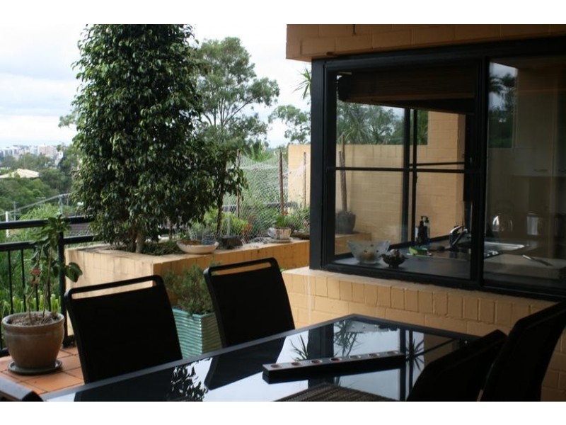 3/52 Bishop Street, St Lucia QLD 4067