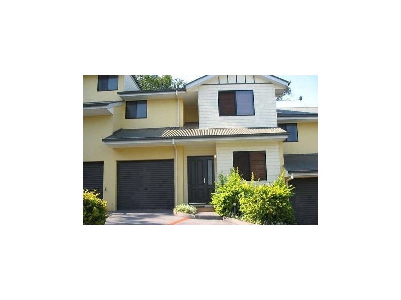 4/10 Greenlaw Street, Indooroopilly QLD 4068