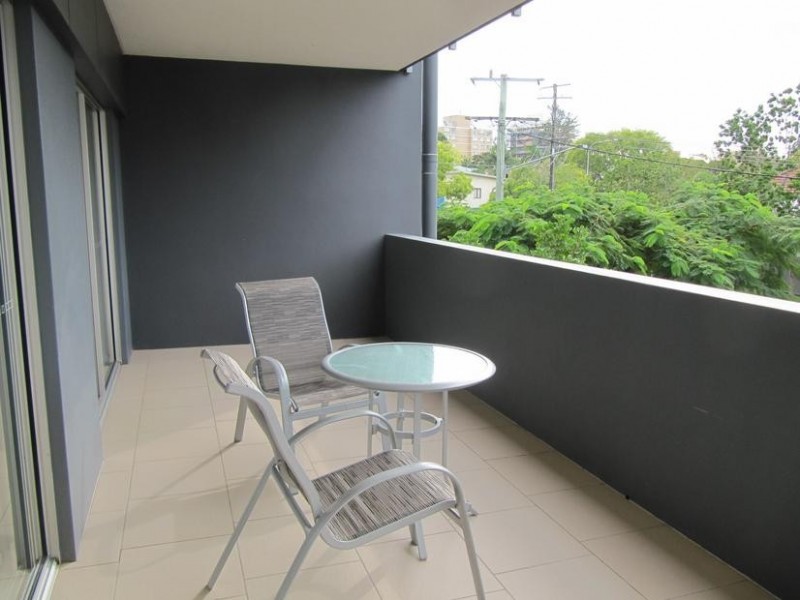 5/221 Sir Fred Schonell Drive, St Lucia QLD 4067