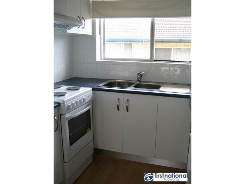 9/33 Bayliss Street, Toowong QLD 4066