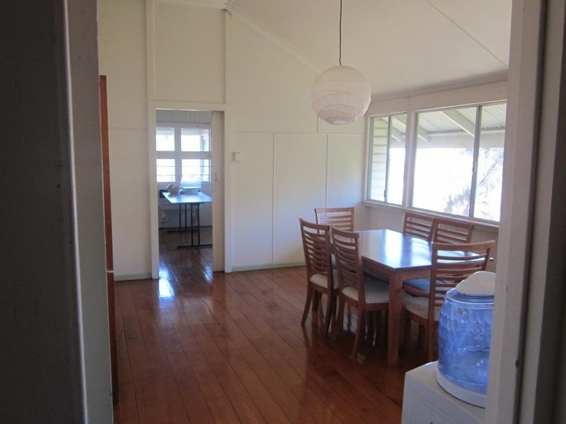 35 Clarence Road, Taringa QLD 4068