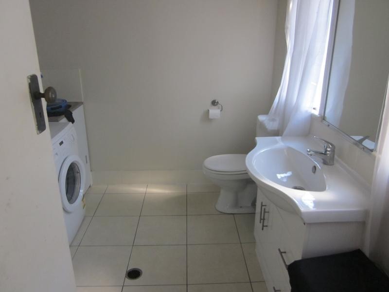 35 Clarence Road, Taringa QLD 4068