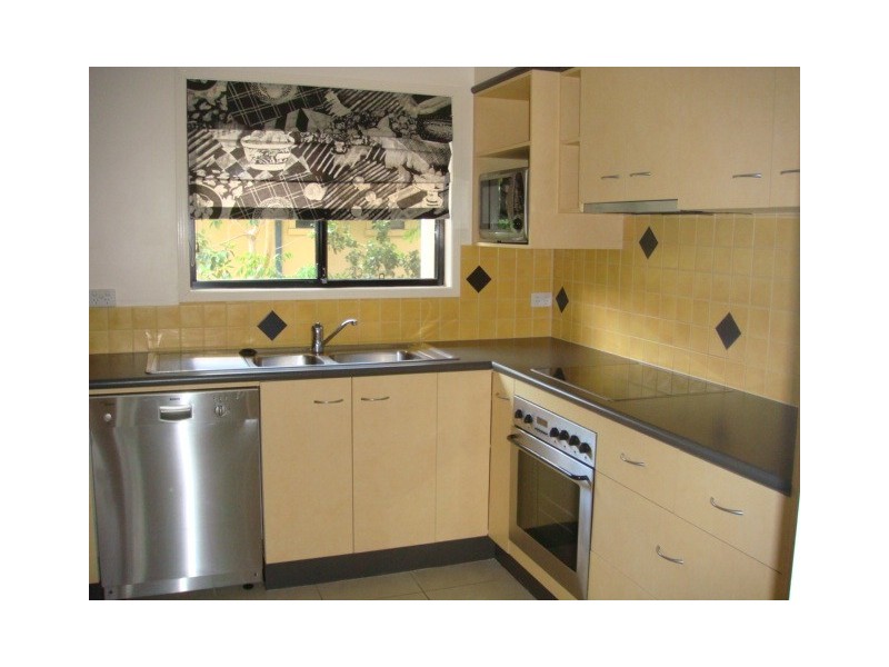 2/24 Manchester Terrace, Taringa QLD 4068