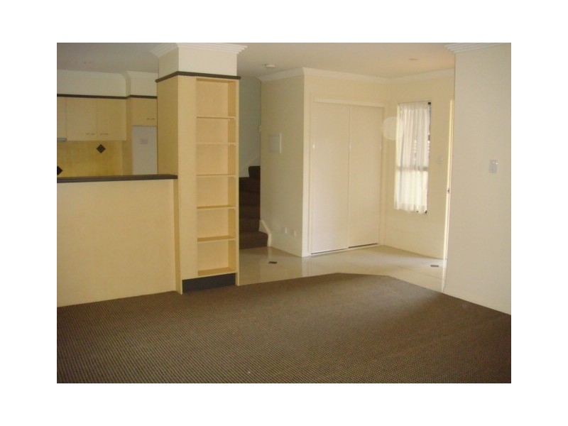 2/24 Manchester Terrace, Taringa QLD 4068