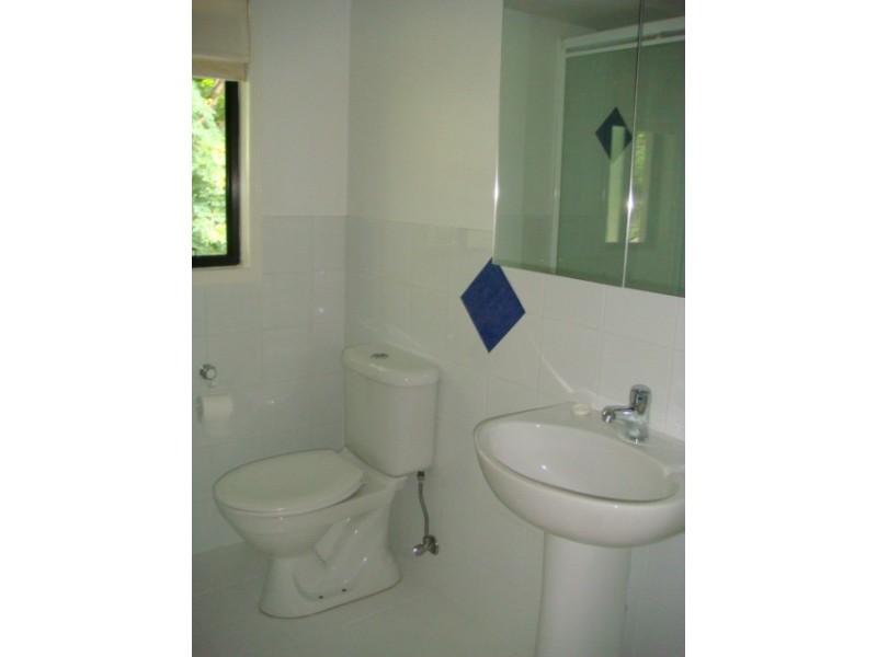 2/24 Manchester Terrace, Taringa QLD 4068