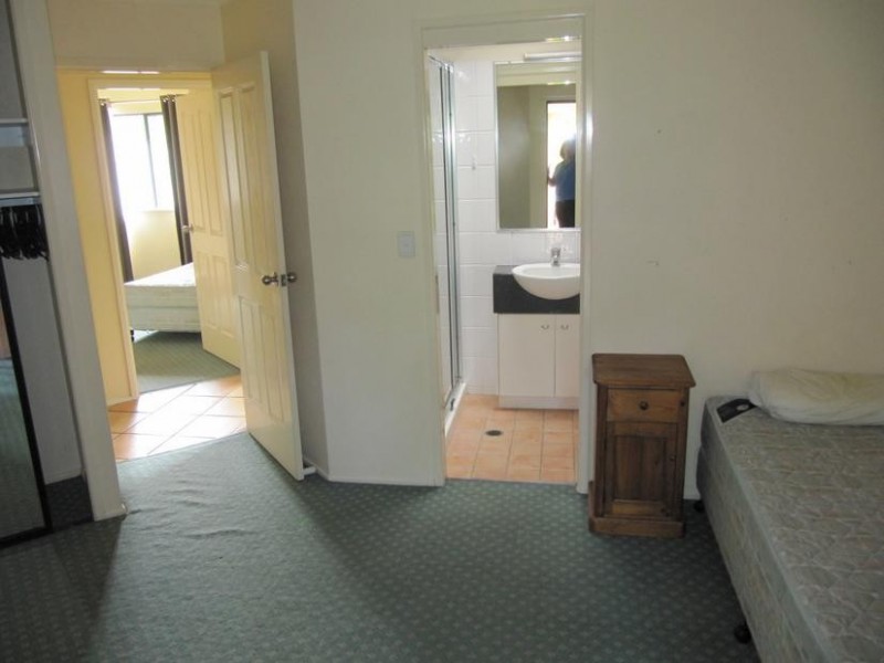 7/260 Sir Fred Schonell Drive, St Lucia QLD 4067