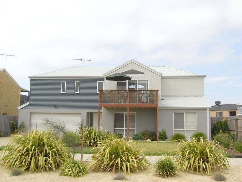 19 Conside Crescent, Torquay VIC 3228