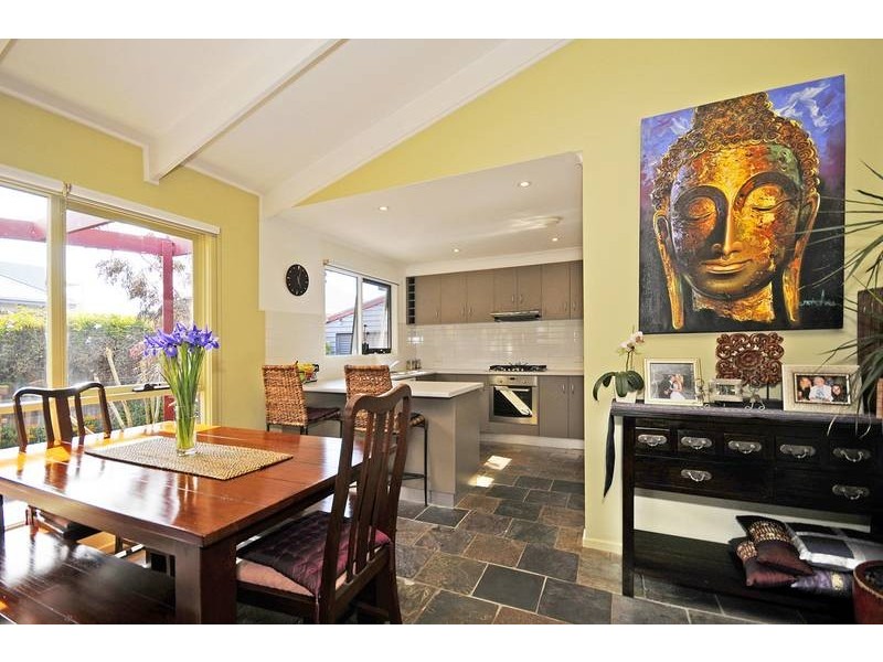 102 Beach Road, Torquay VIC 3228