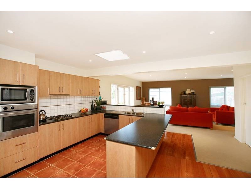 17 Gogoll Crescent, Torquay VIC 3228