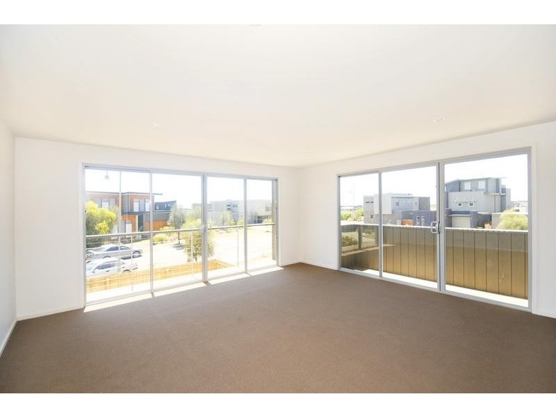 13 Loch Lomond Crescent, Torquay VIC 3228