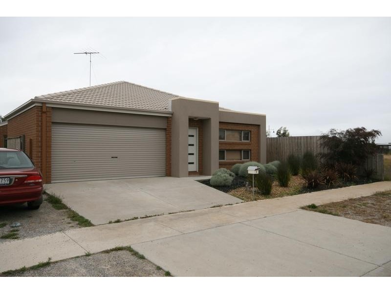 4 Rippleside Drive, Torquay VIC 3228