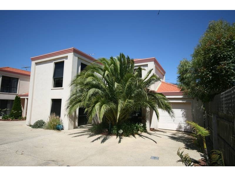 2/7 Fatimah Court, Torquay VIC 3228