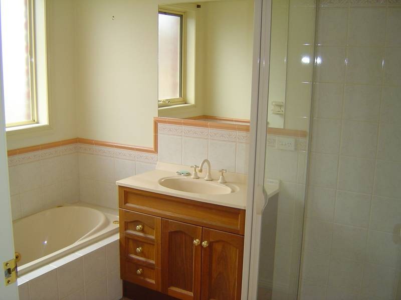 11 Boscarne Avenue, Torquay VIC 3228