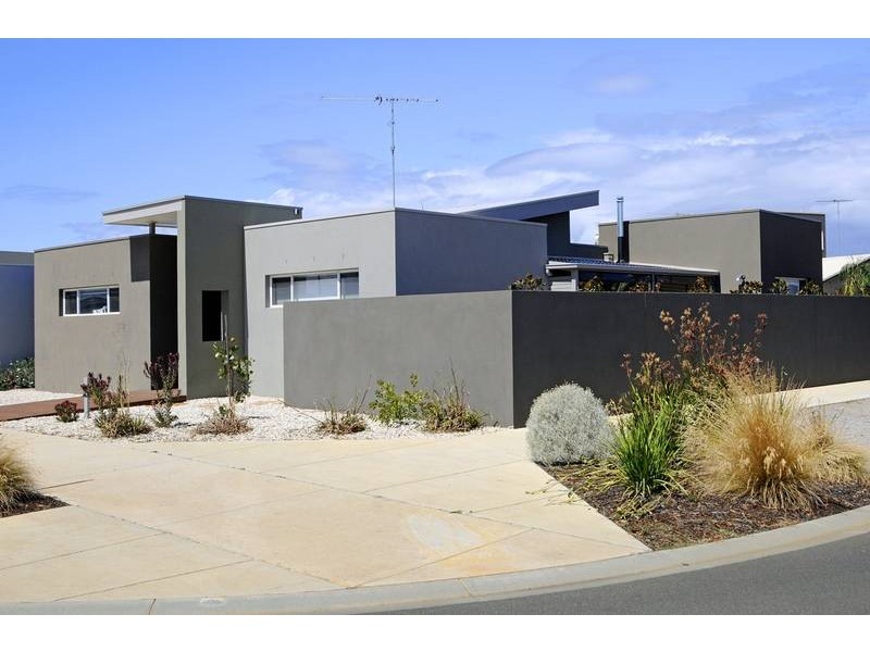 40 Norfolk Boulevard, Torquay VIC 3228