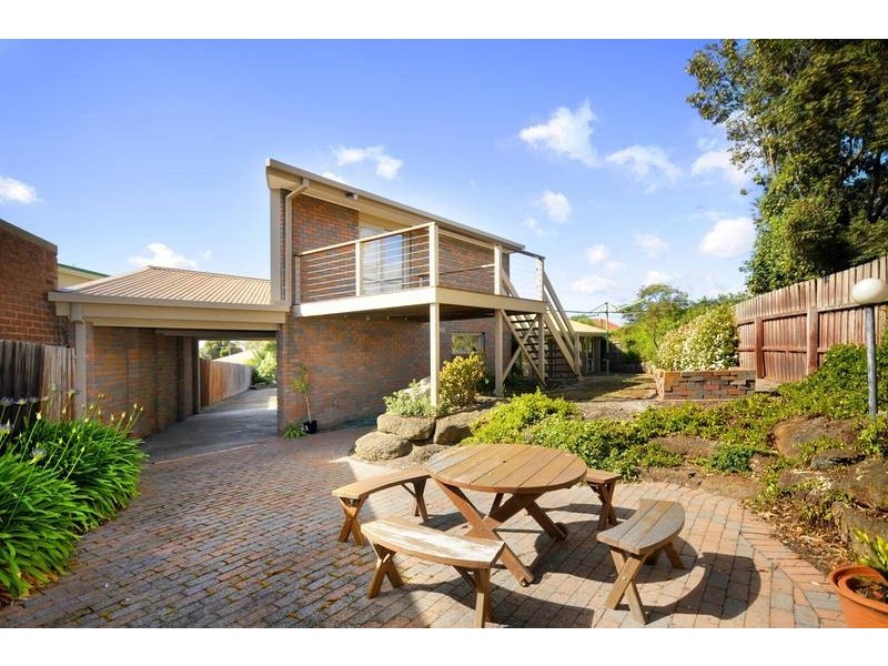 8 Nestor Court, Torquay VIC 3228