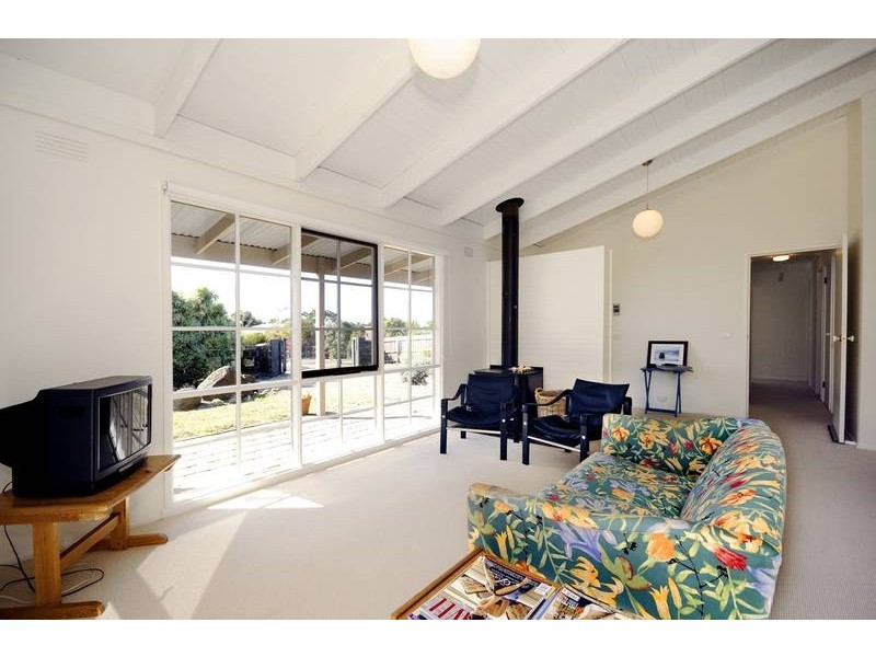 8 Nestor Court, Torquay VIC 3228