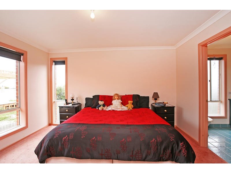20 Pomora Ave, Torquay VIC 3228