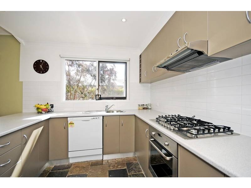 102 Beach Road, Torquay VIC 3228