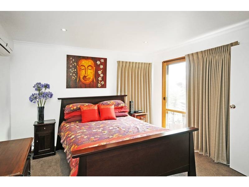 102 Beach Road, Torquay VIC 3228