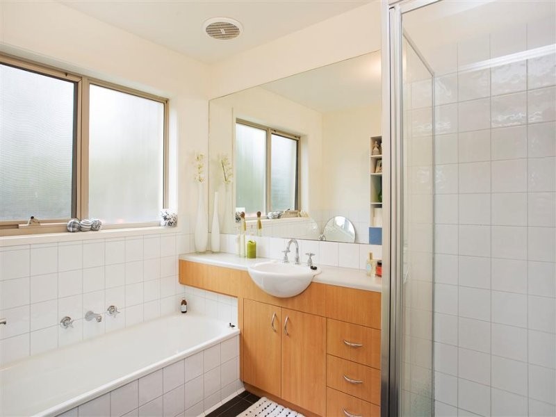 8 Malibu Place, Torquay VIC 3228