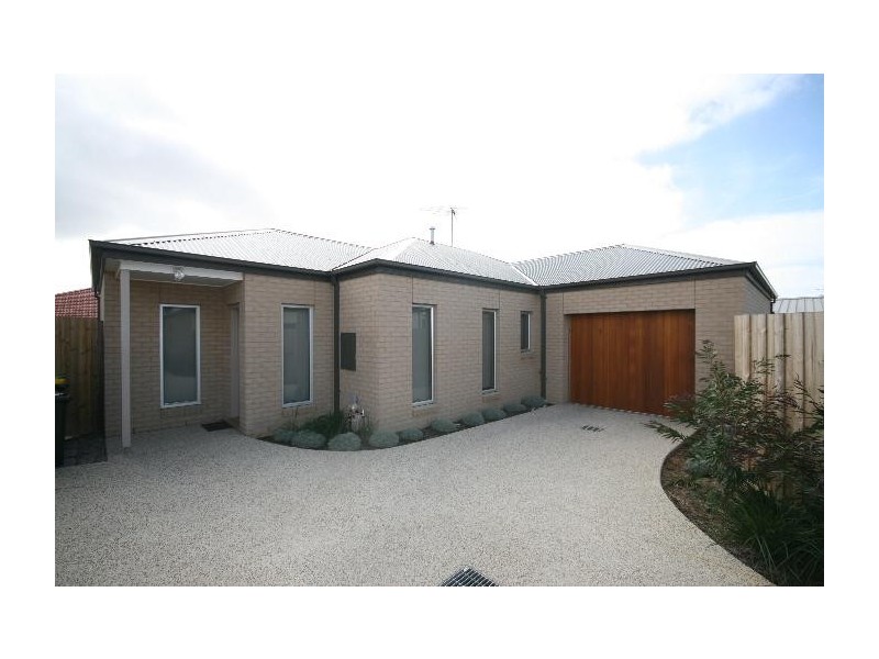 2/29 Lochard Drive, Torquay VIC 3228