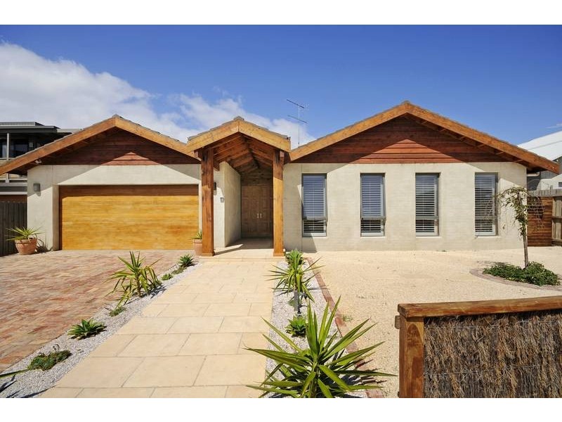 20 Lorama Street, Torquay VIC 3228