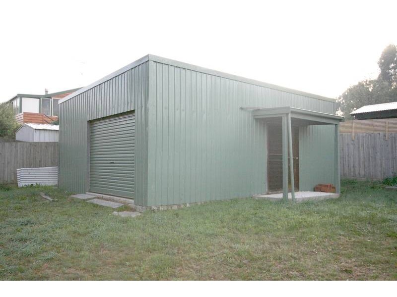 33 Windarra Grove, Jan Juc VIC 3228