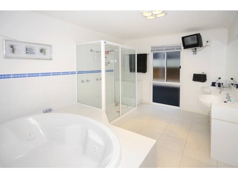 5 Foam Court, Torquay VIC 3228