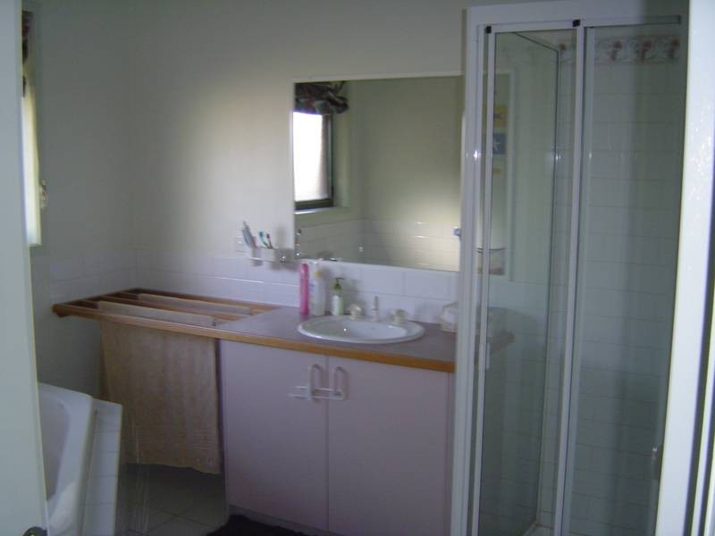 38 Glaneuse Ave, Torquay VIC 3228