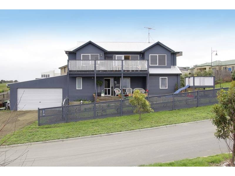 2 Fisho’s Drive, Torquay VIC 3228