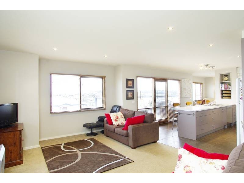 2 Fisho’s Drive, Torquay VIC 3228