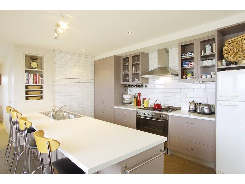 2 Fisho’s Drive, Torquay VIC 3228