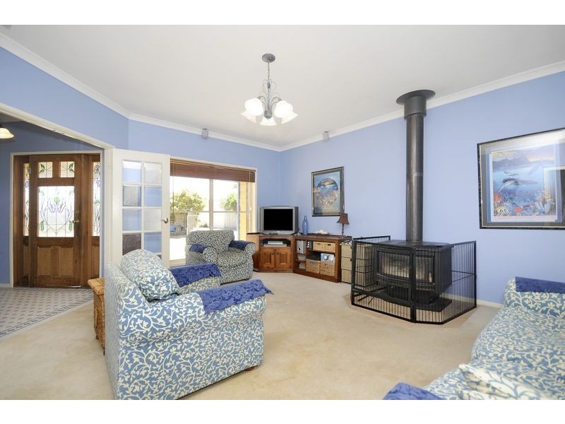 44 Glaneuse Avenue, Torquay VIC 3228