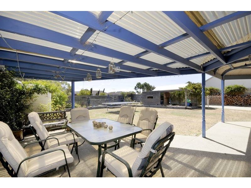 44 Glaneuse Avenue, Torquay VIC 3228