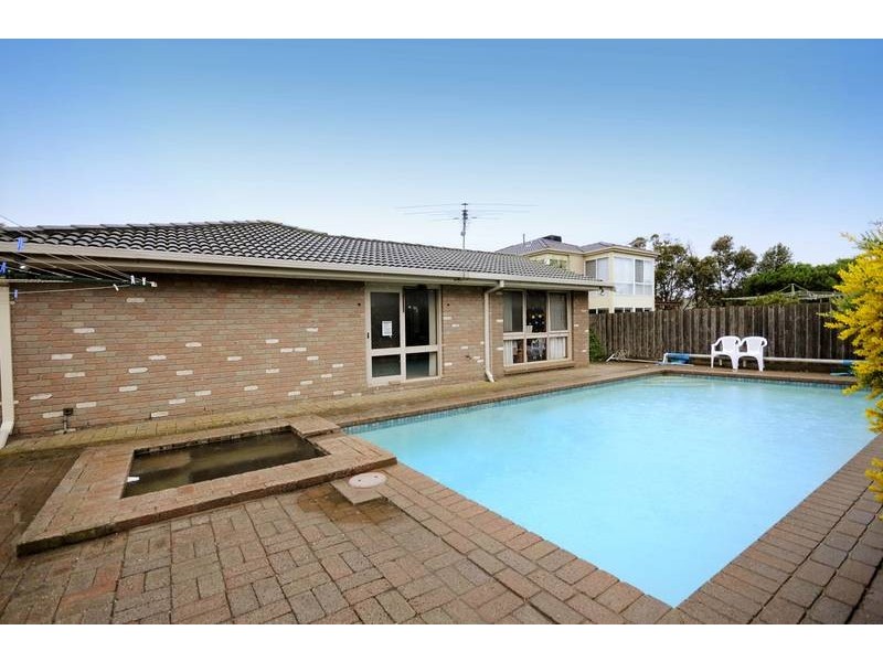 24 Aquilla Ave, Torquay VIC 3228
