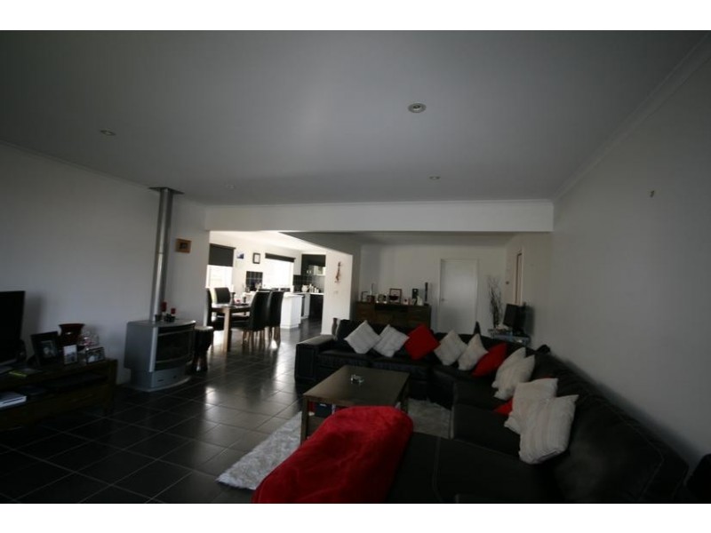 27A Orungal Crt, Torquay VIC 3228