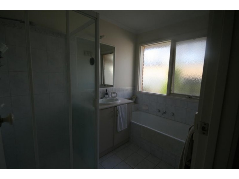 27A Orungal Crt, Torquay VIC 3228