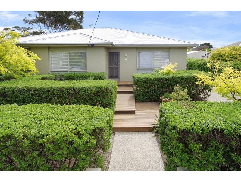 9 Pride Street, Torquay VIC 3228
