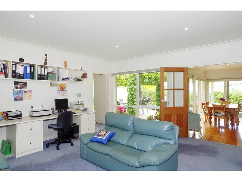 9 Pride Street, Torquay VIC 3228