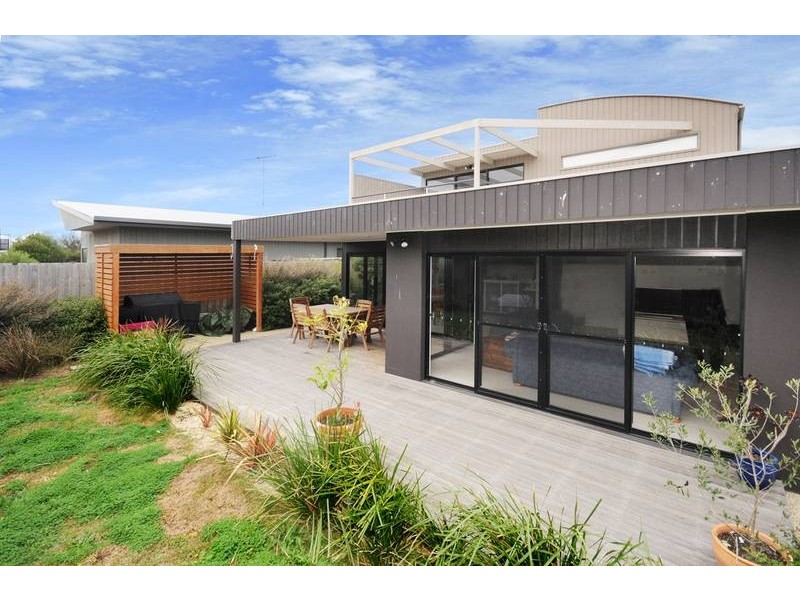 44 Lochlomond Crescent, Torquay VIC 3228