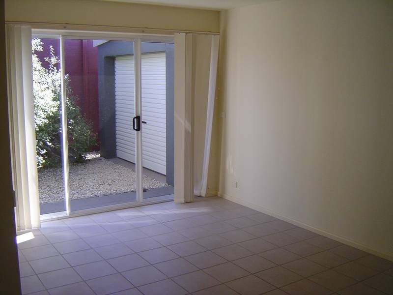 2/126 Fischer Street, Torquay VIC 3228