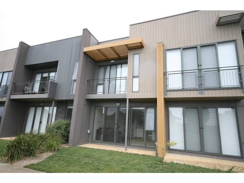 3 Seaspray Place, Torquay VIC 3228