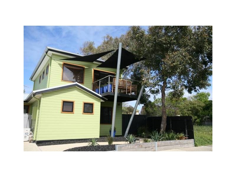 2A Aquilla Ave, Torquay VIC 3228