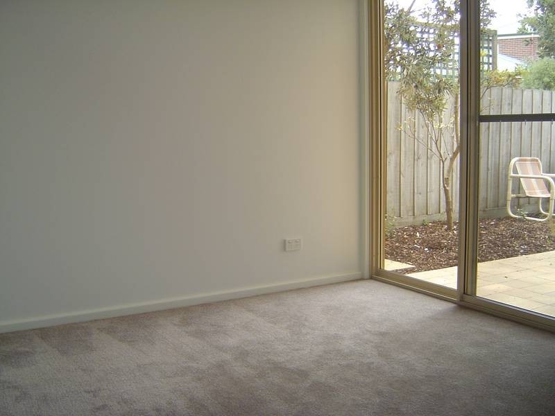 2/223 The Esplanade, Torquay VIC 3228