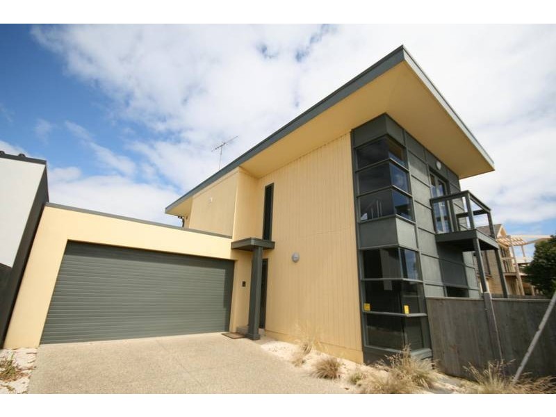 40 Golden Beach Way, Torquay VIC 3228