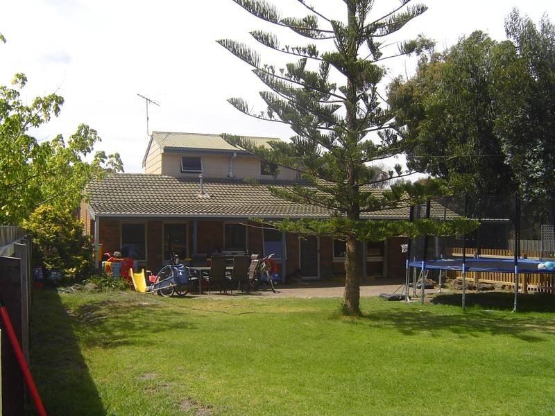 6 Riverside Drive, Torquay VIC 3228