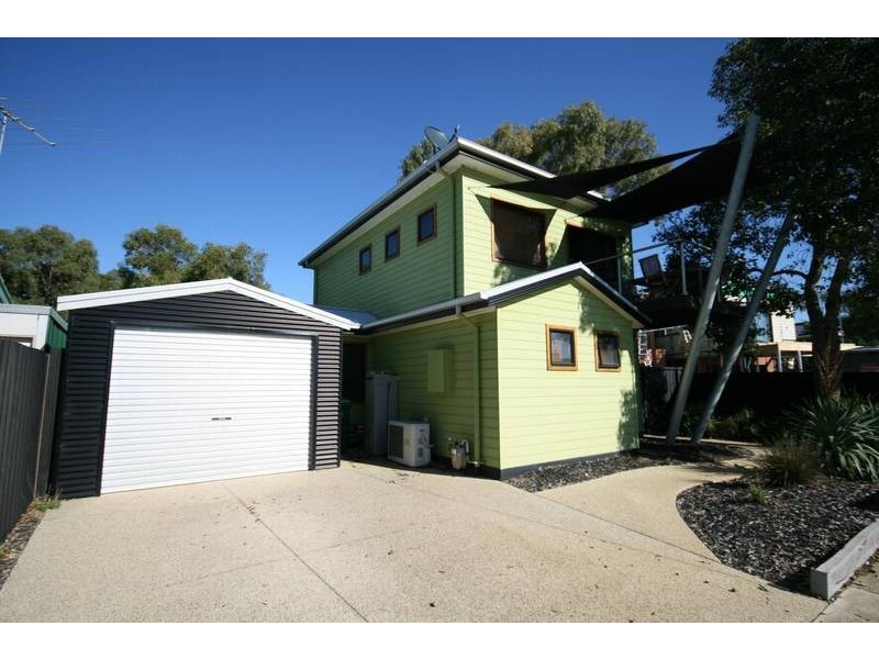 2A Aquilla Ave, Torquay VIC 3228