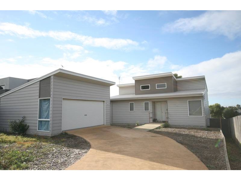 8 Seaview Rise, Jan Juc VIC 3228